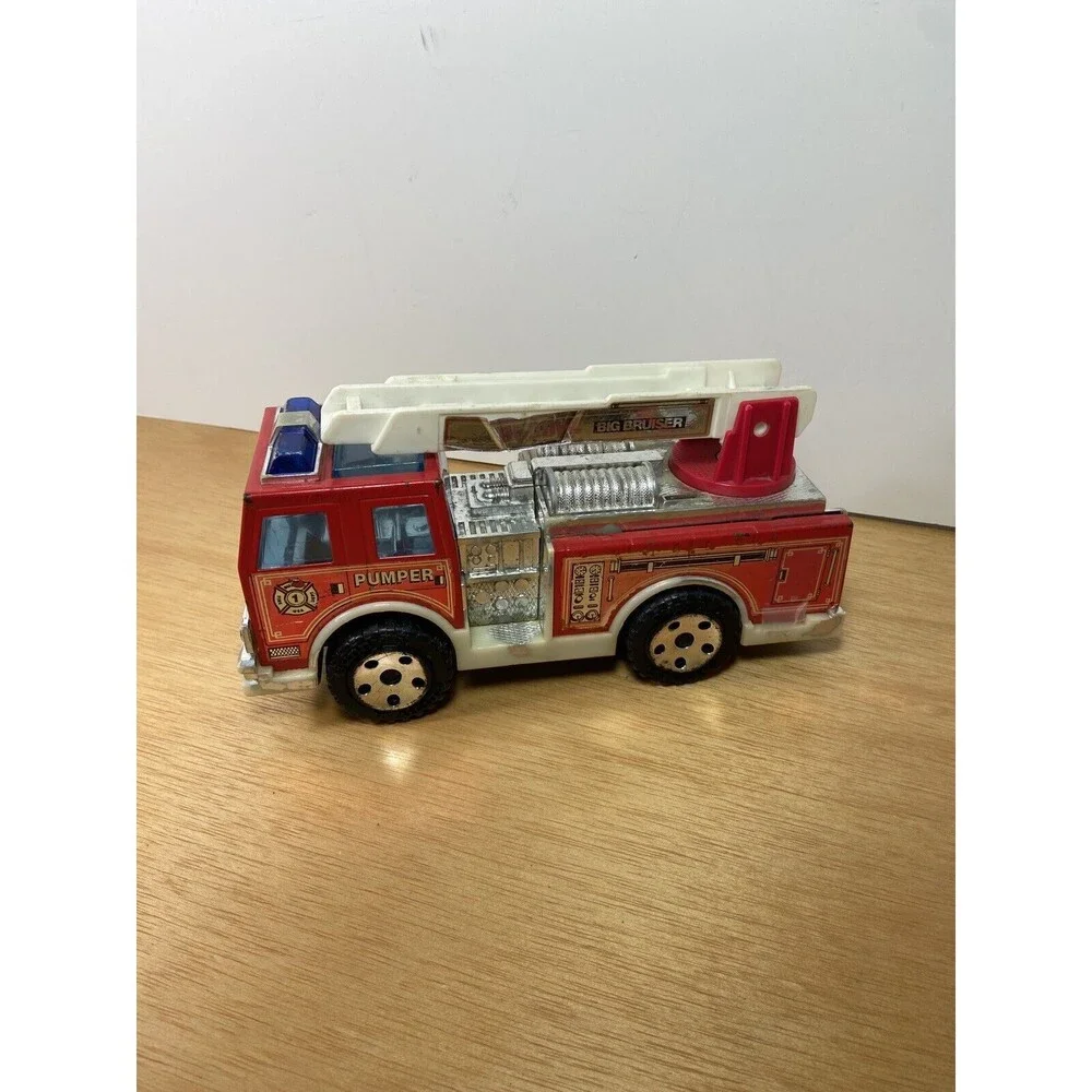 1989 BUDDY L Big Bruiser Pumper Fire Truck Plastic & Metal VTG